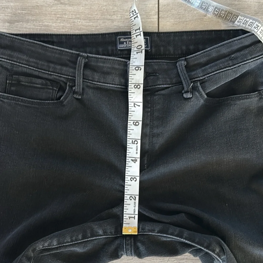 Abercrombie Harper super skinny jeans in black size 28